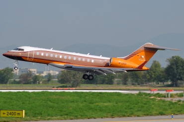 M-UNIS (9371) 2010 Bombardier Global Express XRS