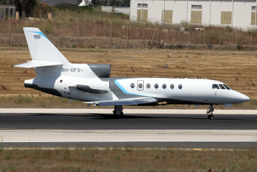 9H-DFS (185) 1987 Dassault Falcon 50