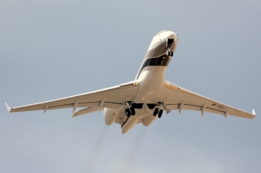 M-YULI (9596) 2014 Bombardier Global 6000