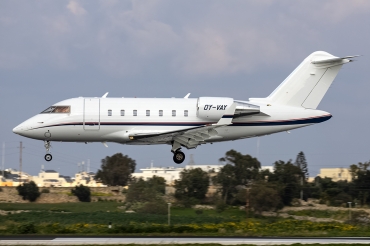 OY-VAY (5889) 2011 Bombardier Challenger 605