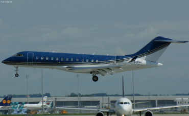 N600AK (9033) 1999 Bombardier BD-700-1A10 Global Express