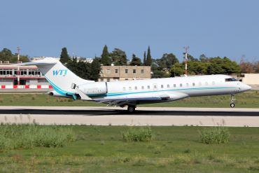 B-96999 (9673) 2014 Bombardier Global 6000