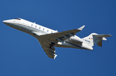 D-BEAM (20452) Bombardier BD-100-1A10 Challenger 300