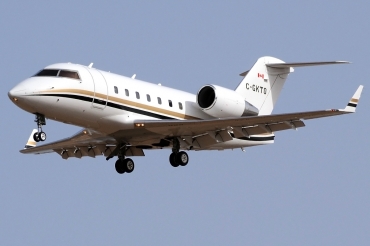 C-GKTO (5396) 1998 Bombardier Challenger 604