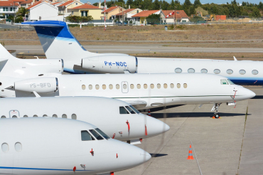 PS-BFD (411) 2017 Dassault Falcon 8X