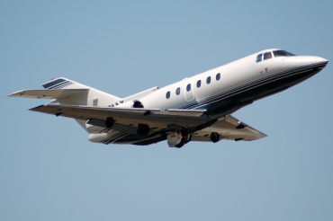 G-JMAX (258456) 1999 Raytheon Hawker 800XP