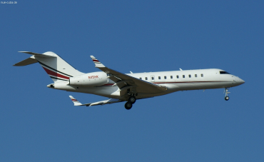 N115HK (9004) 2000 Bombardier BD-700-1A10 Global Express
