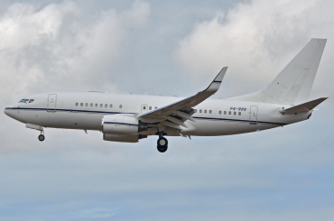 P4-999 (30547) 1999 Boeing 737-7BQ(WL) BBJ
