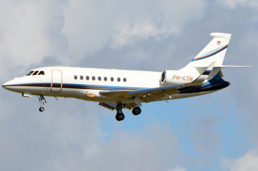 PH-CTH (194) 2011 Dassault Falcon 2000LX