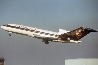 OY-UPB, (cn 19874), Boeing 727-180C(QF)