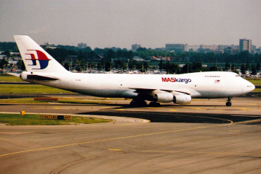 TF-ATZ (24088) 1988 Boeing 747-236B(SF)