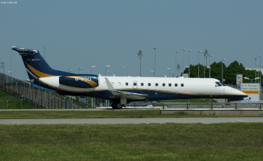 G-WCCI (145505) 2001 Embraer ERJ-135BJ Legacy 600