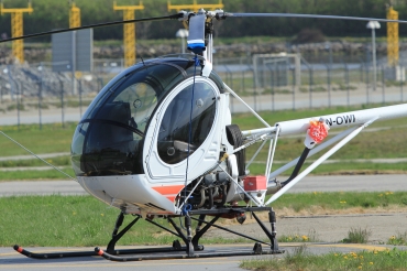 LN-OWI, (cn 0220), Schweizer 300C (269C)