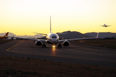 EI-DCO (33809) 2004 Boeing 737-8AS(WL)