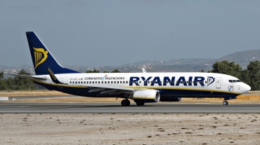 EI-EFE (37533) 2009 Boeing 737-8AS(WL)