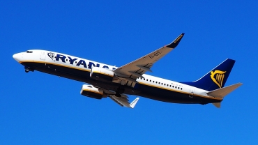 EI-EFI (35013) 2009 Boeing 737-8AS(WL)