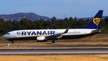 EI-EFX (35019) 2009 Boeing 737-8AS(WL)