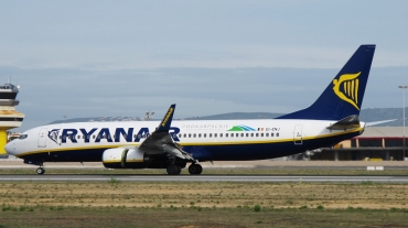 EI-ENJ (40301) 2010 Boeing 737-8AS WL