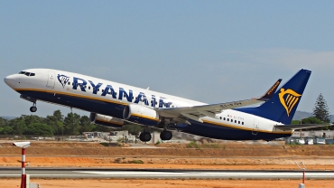 EI-FOV (44725) 2016 Boeing 737-8AS(WL)