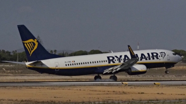 EI-FRO (44742) 2016 Boeing 737-8AS(WL)