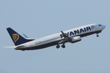 EI-DHS (33580) 2005 Boeing 737-8AS(WL)