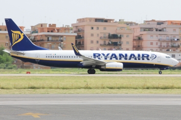 EI-EBZ (35008) 2009 Boeing 737-8AS(WL)