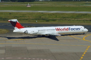 TC-AKM (53185) 1994 McDonnell Douglas MD-83