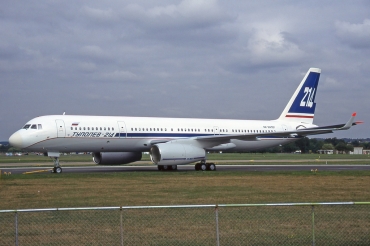 RA-64501 (44524001) Tupolev Tu-214