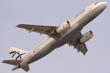 SX-DGE (3990) 2009 Airbus A320-232
