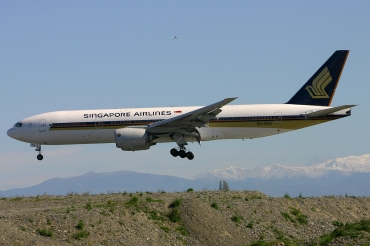 9V-SVA (28524) 2001 Boeing 777-212(ER)