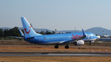 OO-JAX (37238) 2010 Boeing 737-8K5(WL)