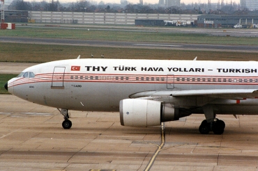 TC-JCV (476) 1988 Airbus A310-304