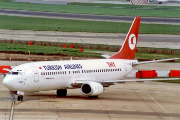 TC-JDE (24904) 1991 Boeing 737-4Y0