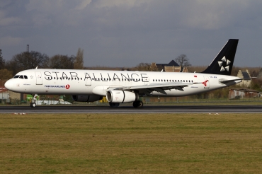TC-JRA (2823) 2006 Airbus A321-231