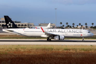 TC-JSG (5490) 2013 Airbus A321-231(WL)