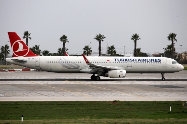 TC-JSM (5689) 2013 Airbus A321-231(WL)