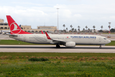 TC-JYL (42010) 2015 Boeing 737-9F2ER(WL)