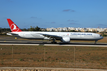 TC-LJI · Boeing 777-3F2ER · MLA / LMML
