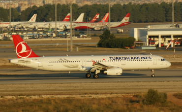 TC-JRN (4654) 2011 Airbus A321-231