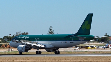 EI-CVC (1443) 2001 Airbus A320-214