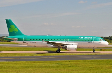 EI-CVC (1443) 2001 Airbus A320-214
