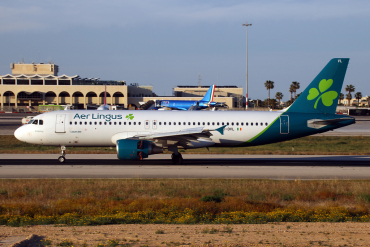 EI-DVL (4678) 2011 Airbus A320-214