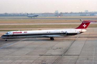 HB-INU (49358) 1986 McDonnell Douglas MD-81