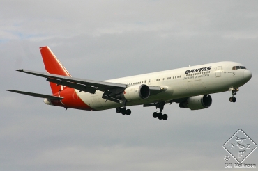 VH-OGG (24929) 1990 Boeing 767-338(ER)