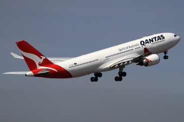 VH-EBS (1258) 2011 Airbus A330-202