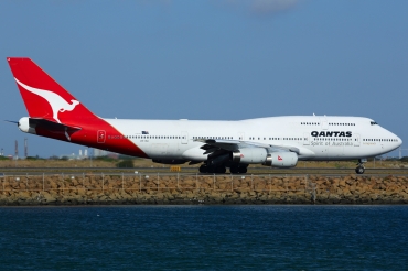 VH-OJI (24887) 1990 Boeing 747-438