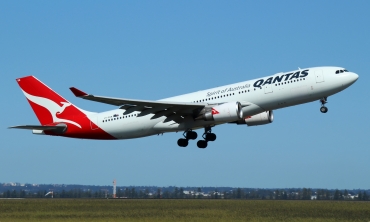 VH-EBM (1061) 2009 Airbus A330-202