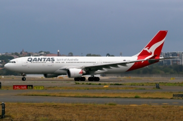 VH-EBS (1258) 2011 Airbus A330-202