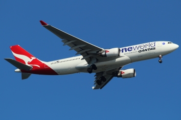 VH-EBV (1365) 2012 Airbus A330-203