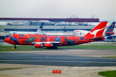 VH-OJB (24373) 1989 Boeing 747-438